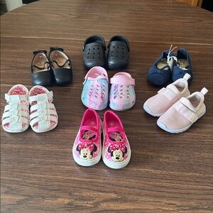 Assortment of 7pair of Kids shoes.
